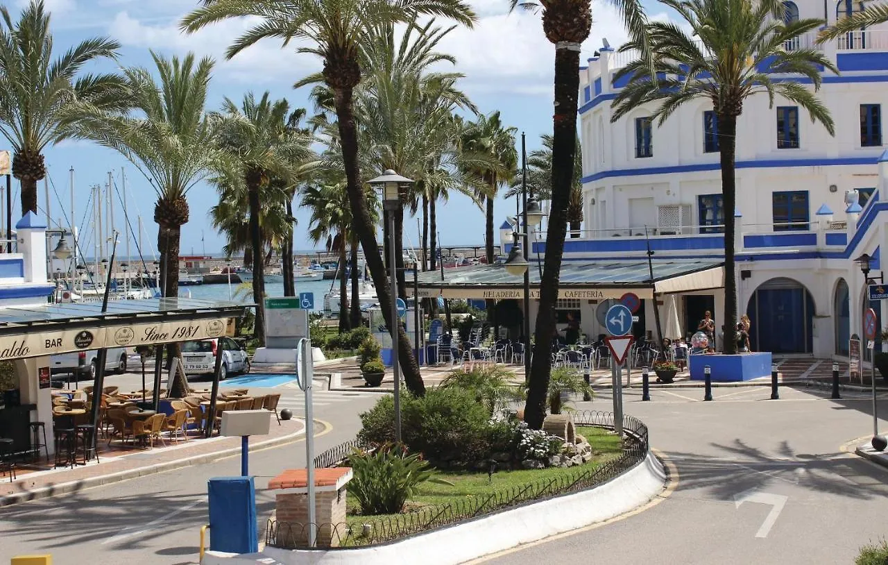 Stunning Apartment In Estepona With Wifi